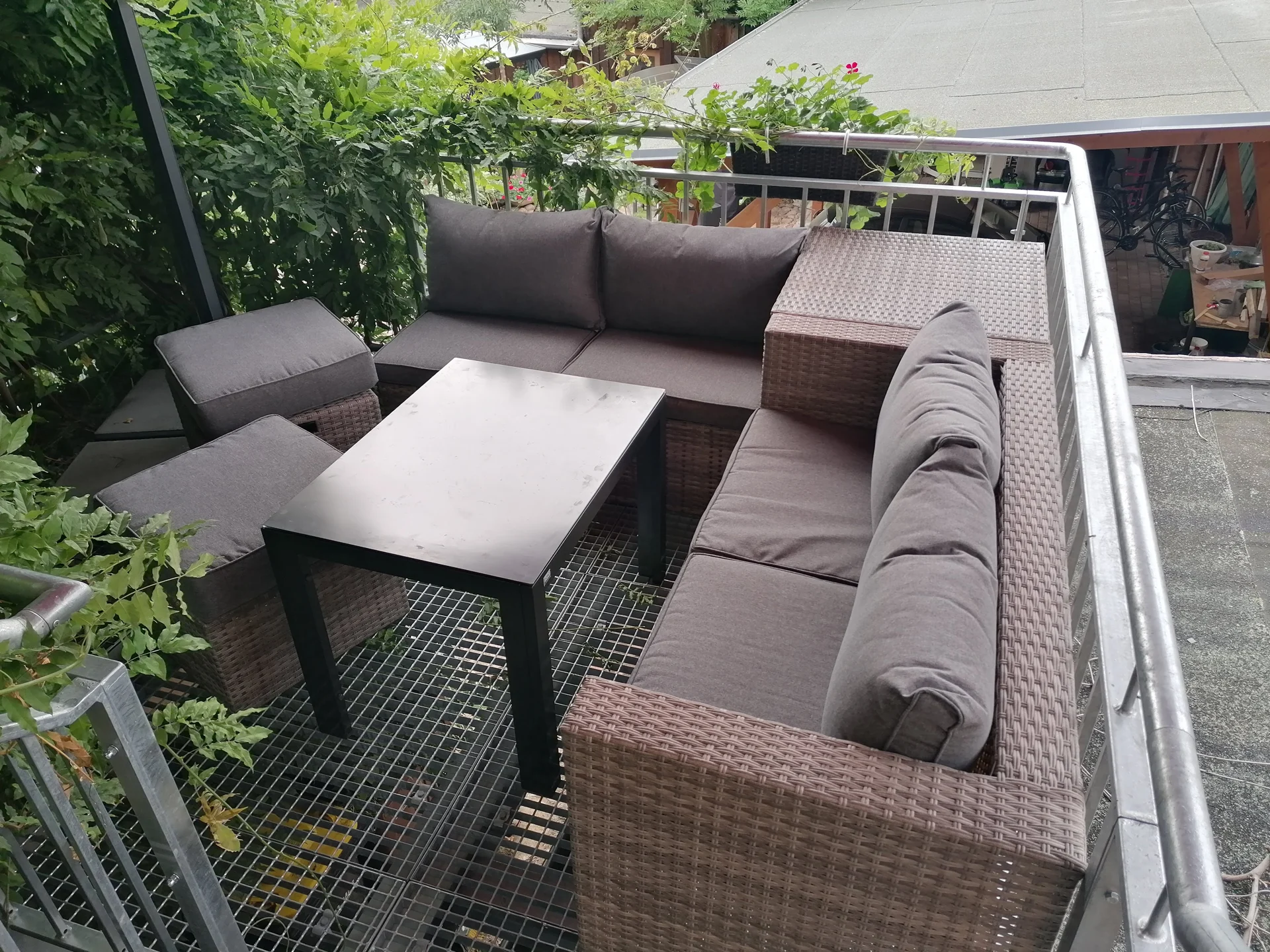 Gemütliche Sitzgruppe auf der Terrasse